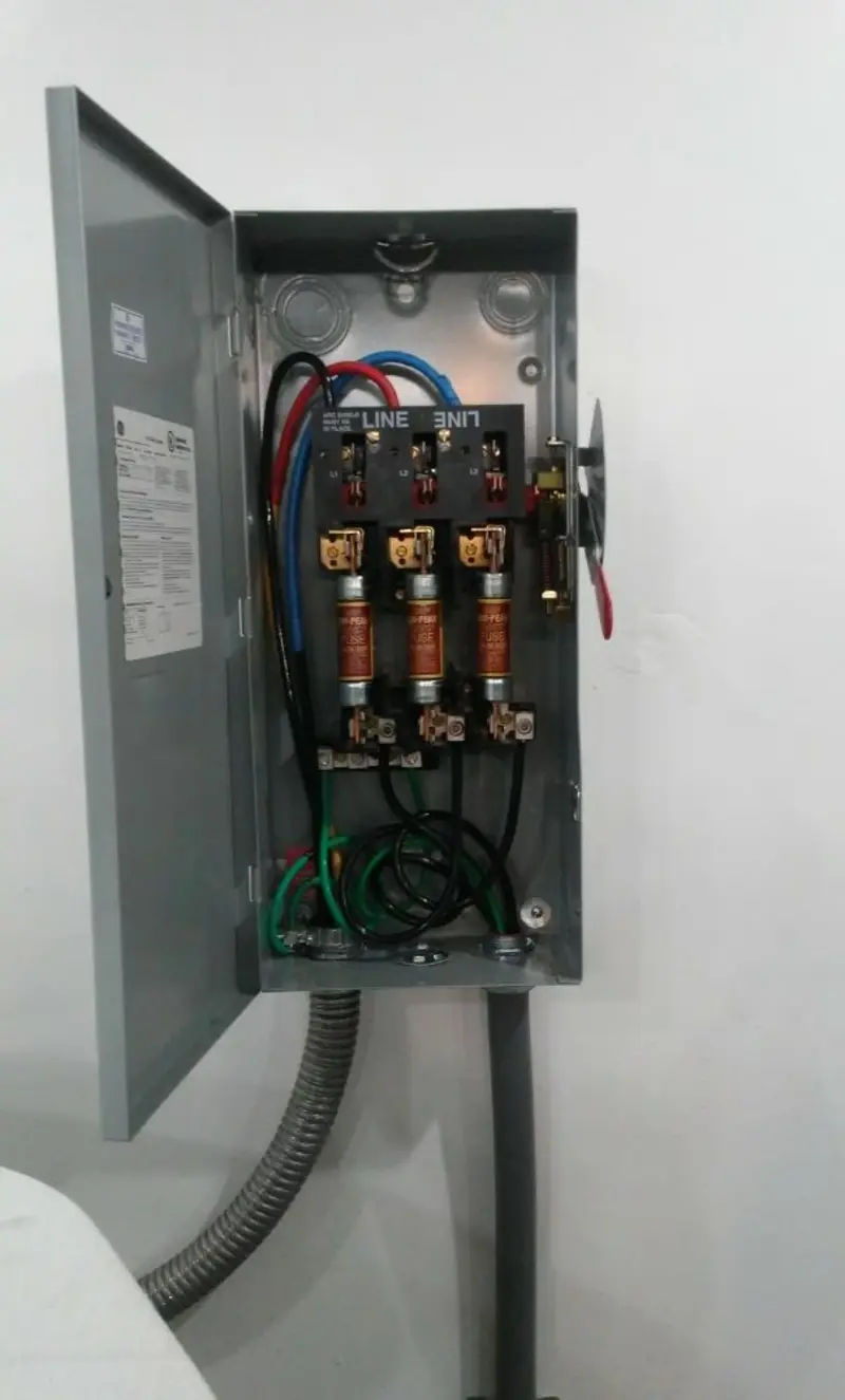 Three-phase disconnect switch installed for Electrical Wiring & Rewiring in Bountiful